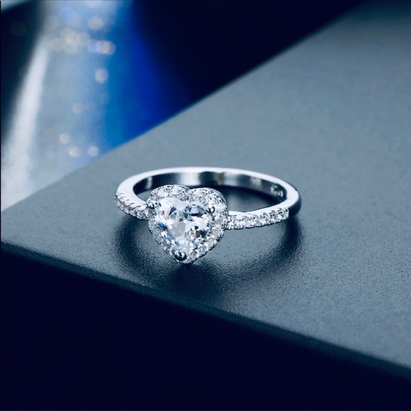 Heart ring! - Picture 6 of 7